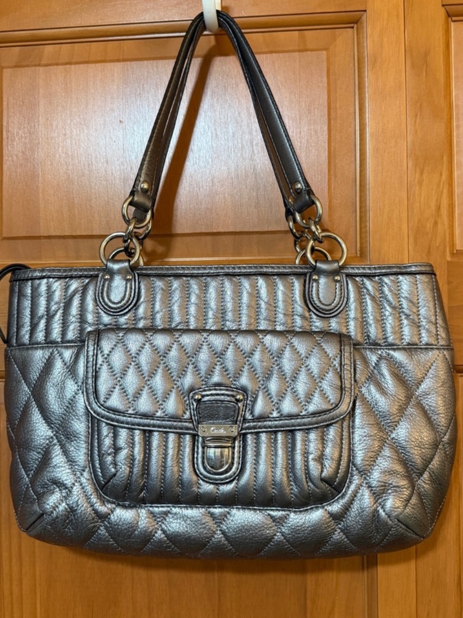 Vintage Coach Y2k Pewter Silver Quilted Shoulder Bag